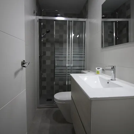 Grifeu 6 - Situado Muy Cerca De La Playa De Cap Ras, 6 Personas - Es-228-195 Apartment *