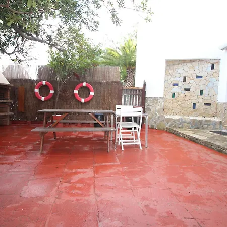 Apartment Grifeu 6 - Situado Muy Cerca De La Playa De Cap Ras, 6 Personas - Es-228-195 *